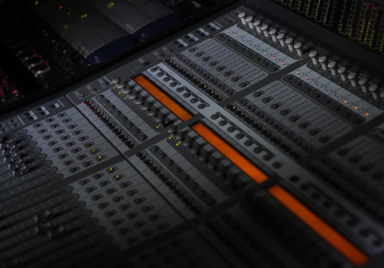Liquid Gravity Studio on SoundBetter