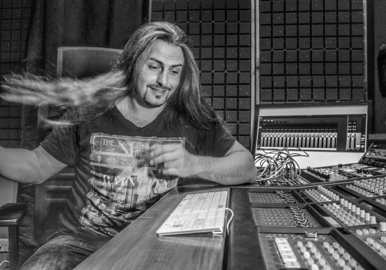 Take-Away Studio on SoundBetter