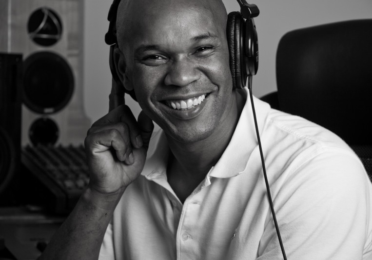 JUSTIN BLACK on SoundBetter
