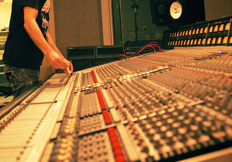 Grant Husselman on SoundBetter