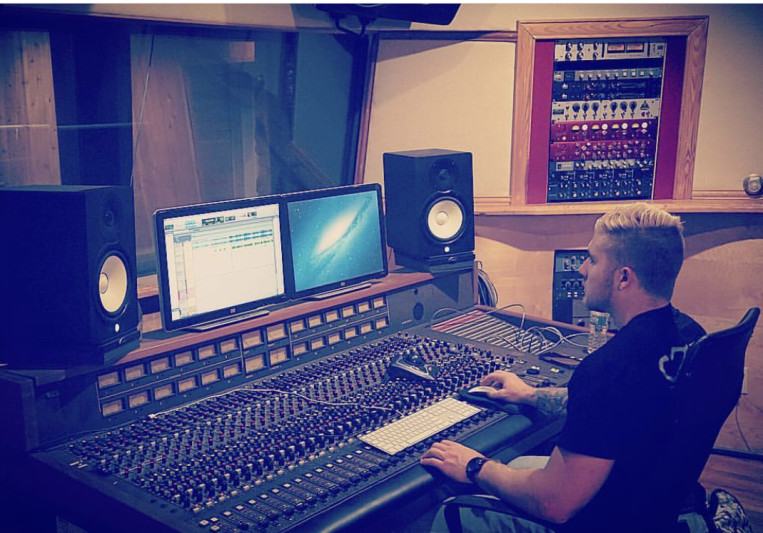 Ryan Olson on SoundBetter
