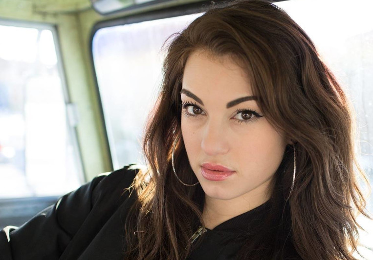 Joanna Teters on SoundBetter