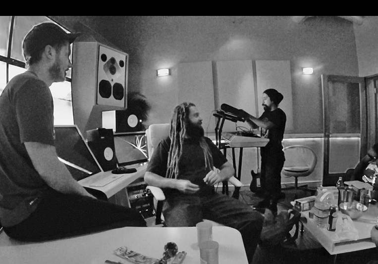 oddiowave on SoundBetter