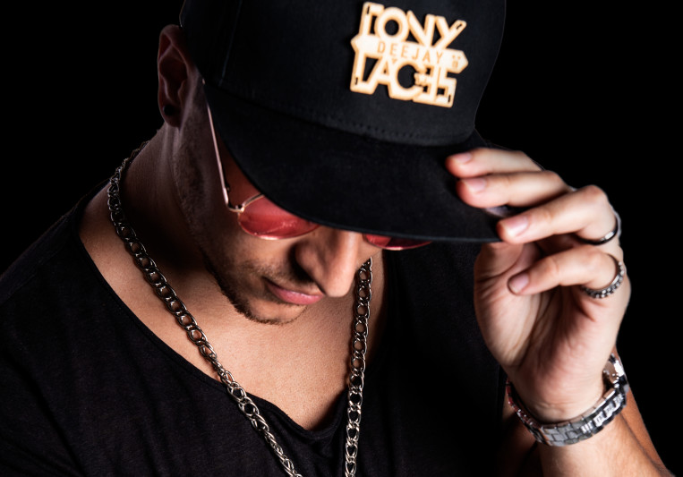 TonyLACES on SoundBetter
