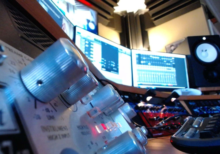 Adotstate Recordind Studios on SoundBetter