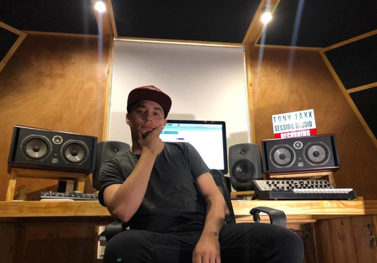 Tony Jaxx on SoundBetter