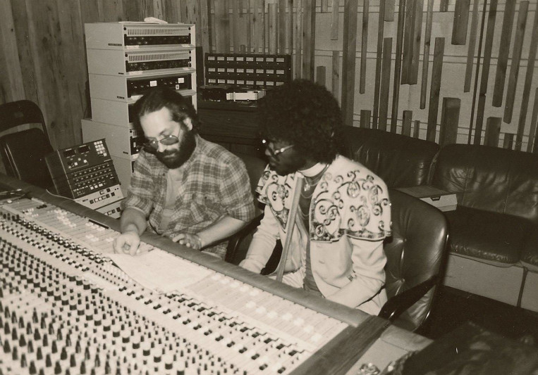 Bruce Hensal on SoundBetter