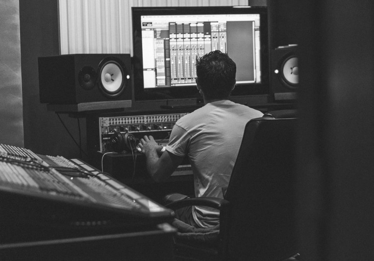 Eduardo Moreira on SoundBetter
