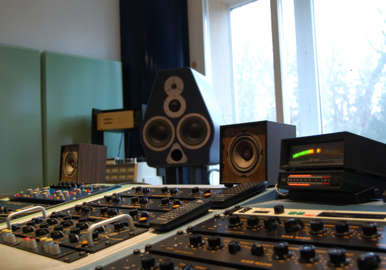 Horst @ Gold Chamber Mastering on SoundBetter