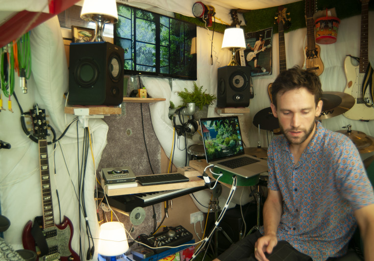 Sam Thomas on SoundBetter