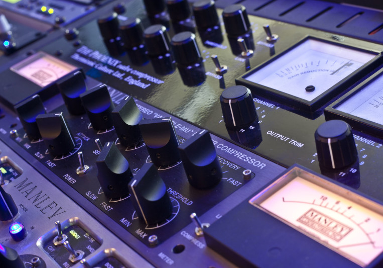 Human Face Records on SoundBetter