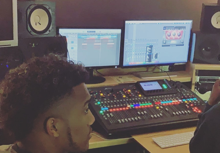 Benjobean on SoundBetter