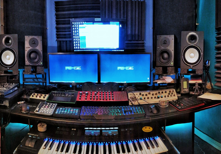 Darkside Studio on SoundBetter