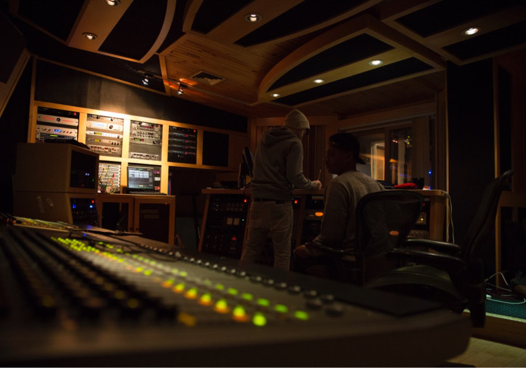 Moon Dream Recordings on SoundBetter