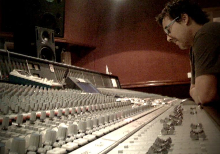 David Nicholas on SoundBetter