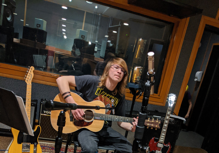 Ezra Graves on SoundBetter