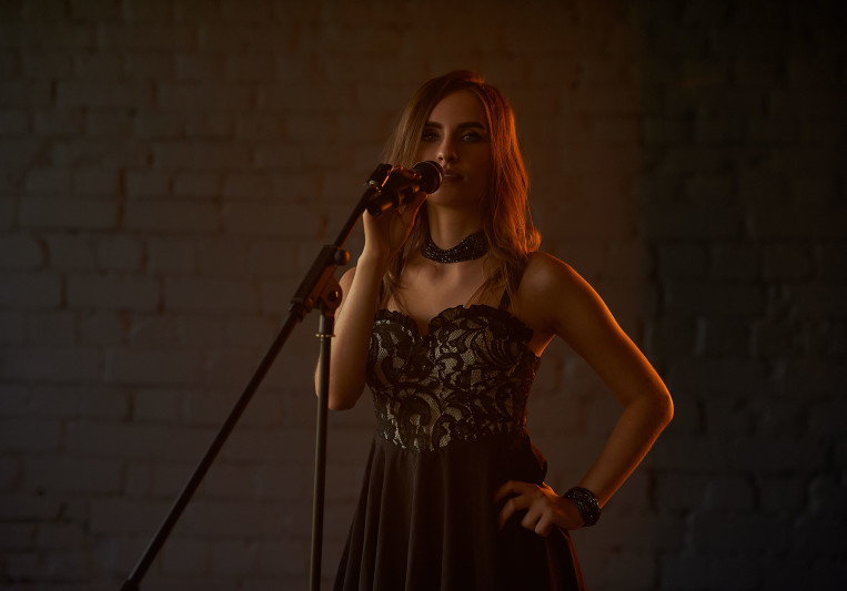 Helen Redzel on SoundBetter