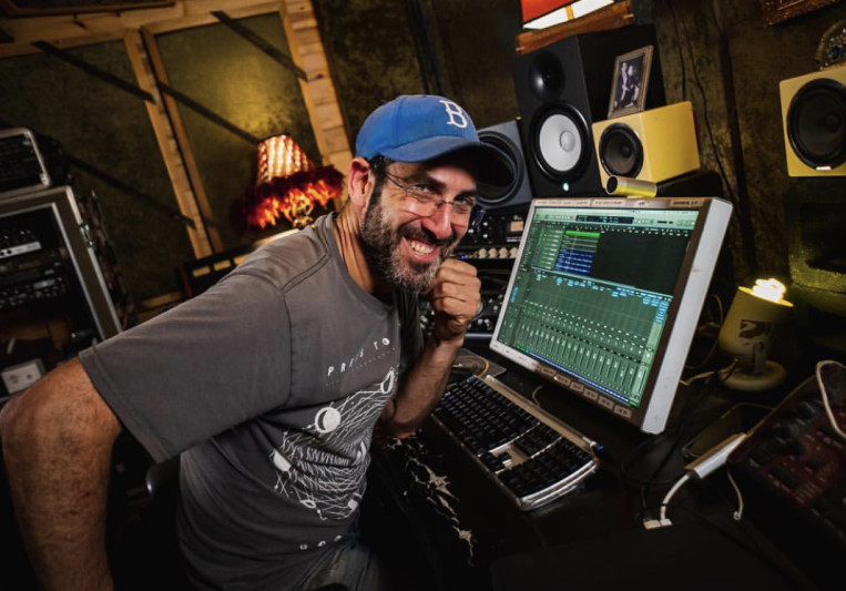 Machine (The Producer) on SoundBetter