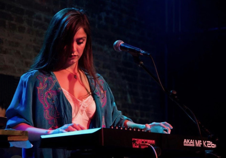 Adria Del Valle on SoundBetter