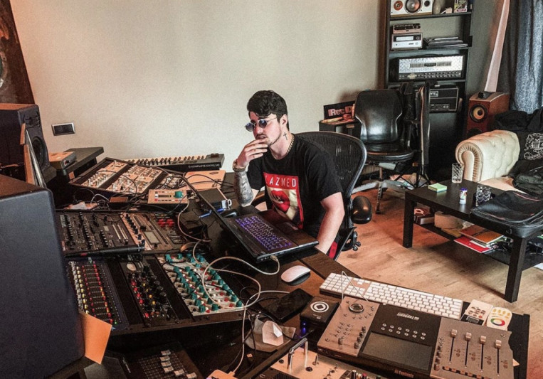 El Canario Studios on SoundBetter