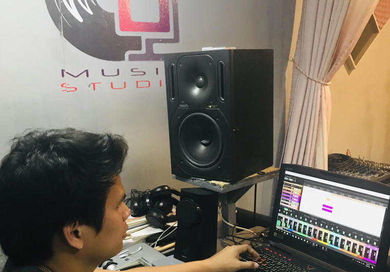 James Reyes on SoundBetter