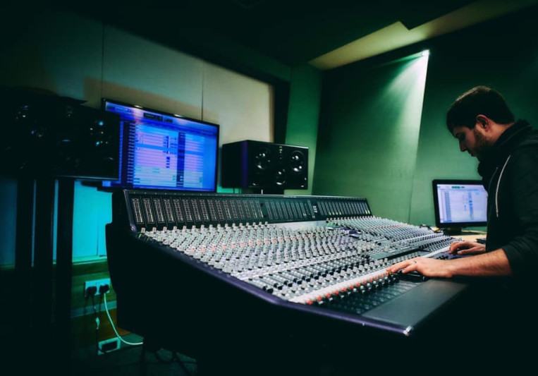 Alex Gidman on SoundBetter