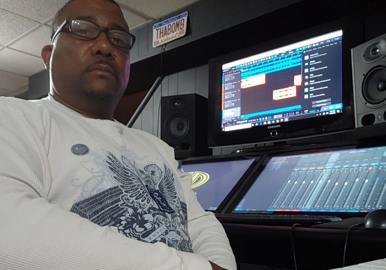 Bennie Hertz on SoundBetter