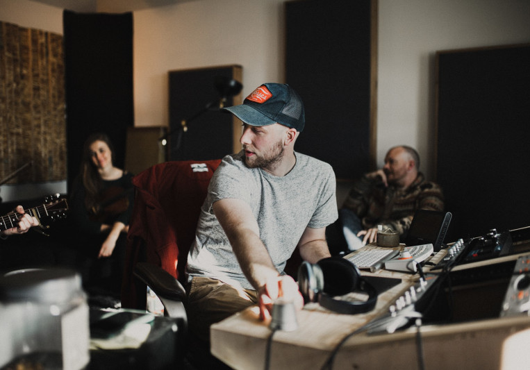 Neil Hampton (Grey Sound) on SoundBetter