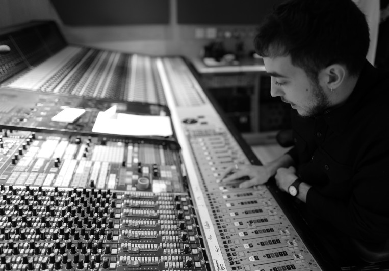 Mdemixage on SoundBetter