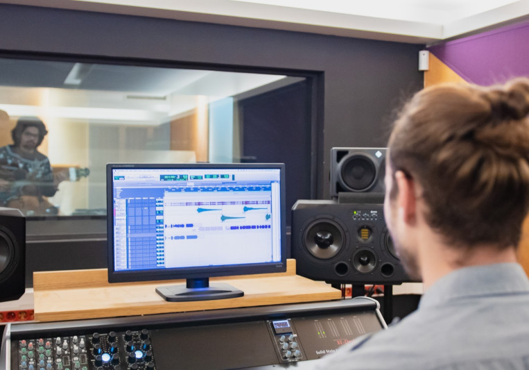 Jean Boroni on SoundBetter