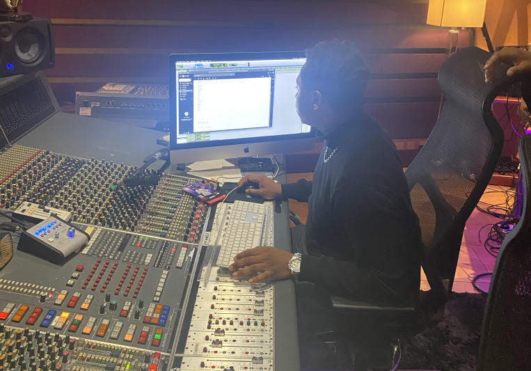 Toumson on SoundBetter