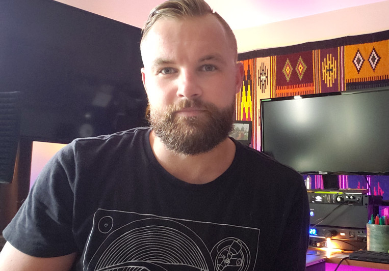 Konstantin Ladilov on SoundBetter