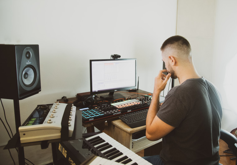 Lucas Jose Serena on SoundBetter