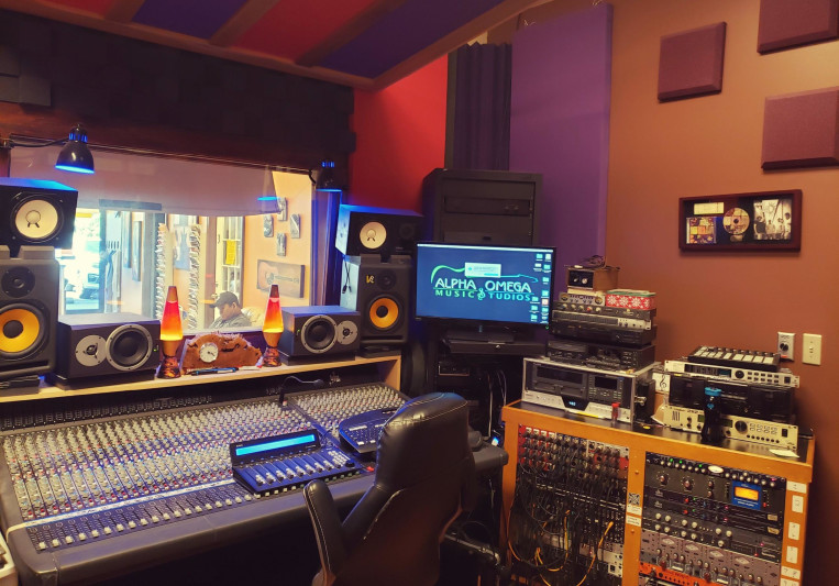 Alpha Omega Music Studios on SoundBetter