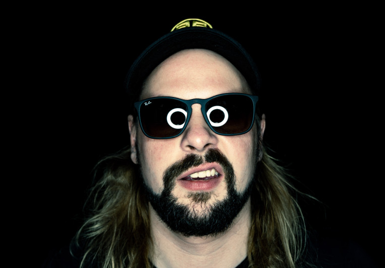 Robin Beker on SoundBetter