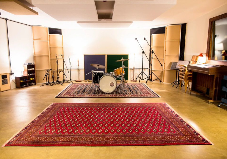 Hohm Recording Studio on SoundBetter