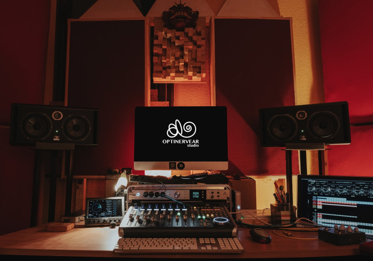 Optinervear Studio on SoundBetter