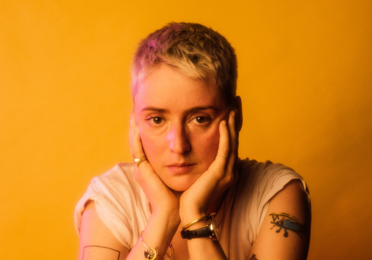Carmen Elle on SoundBetter