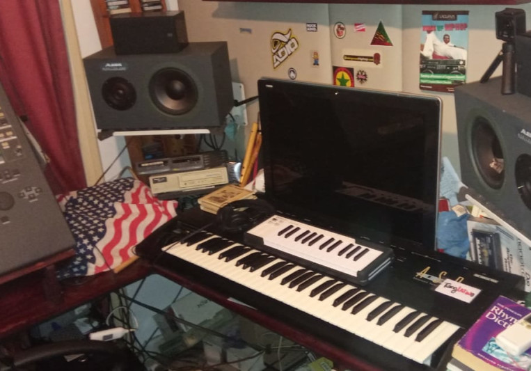 Med Dred Studio on SoundBetter