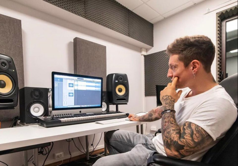 Riccardo on SoundBetter