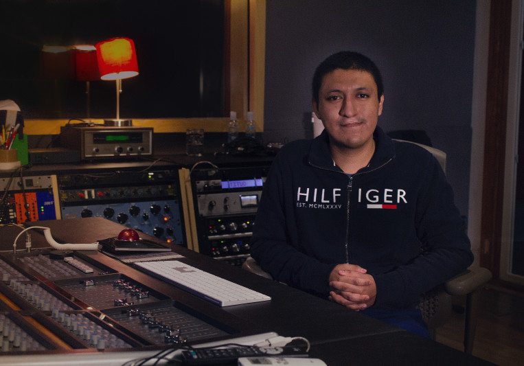 Daniel Hernández on SoundBetter