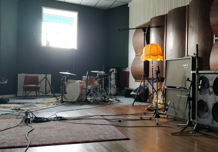 STUDIO OKTOBER on SoundBetter