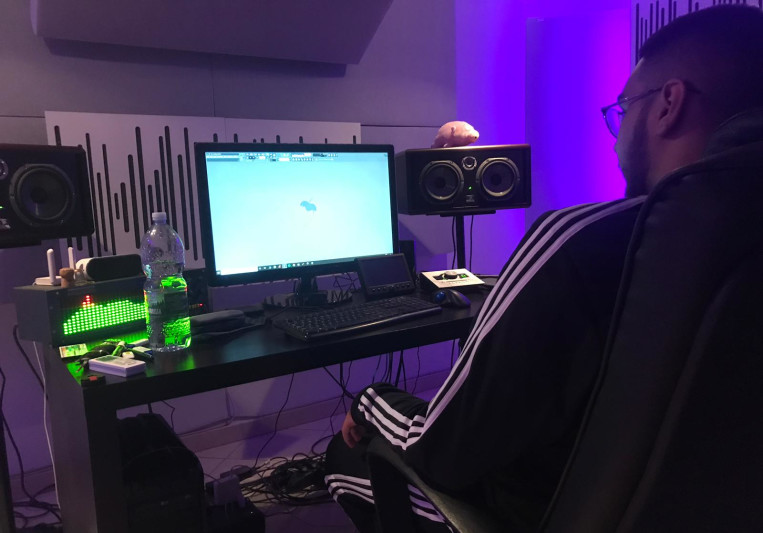 WhiiTe on SoundBetter