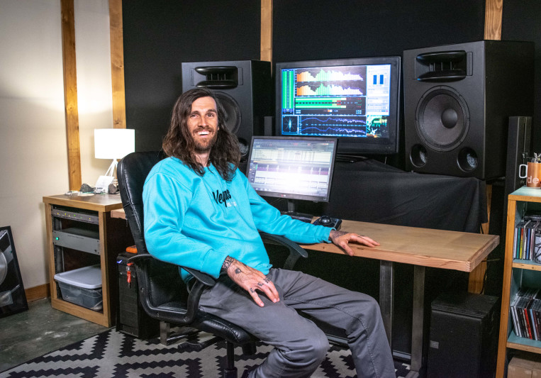 DeYoung Masters on SoundBetter