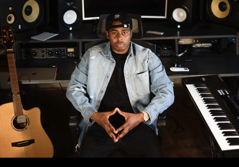 Mev The Renegade on SoundBetter