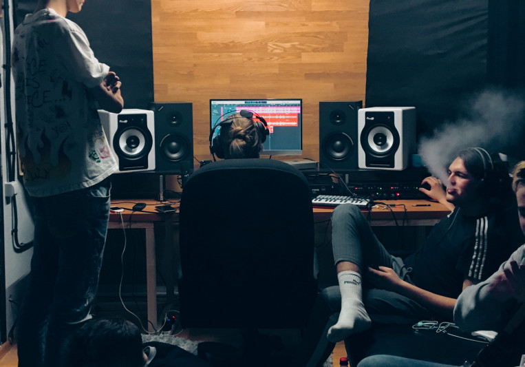 ALMA Studio B on SoundBetter