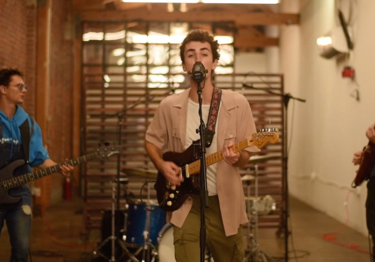 LEV on SoundBetter