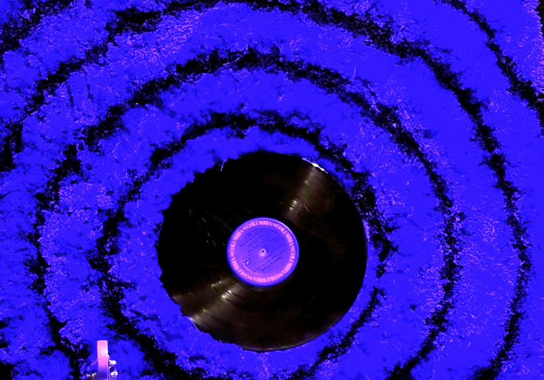 Emi4 on SoundBetter