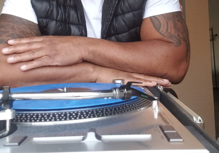 DJ DESHAY BEATZ on SoundBetter