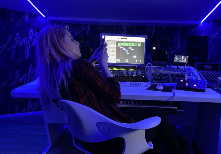 Ari TL on SoundBetter